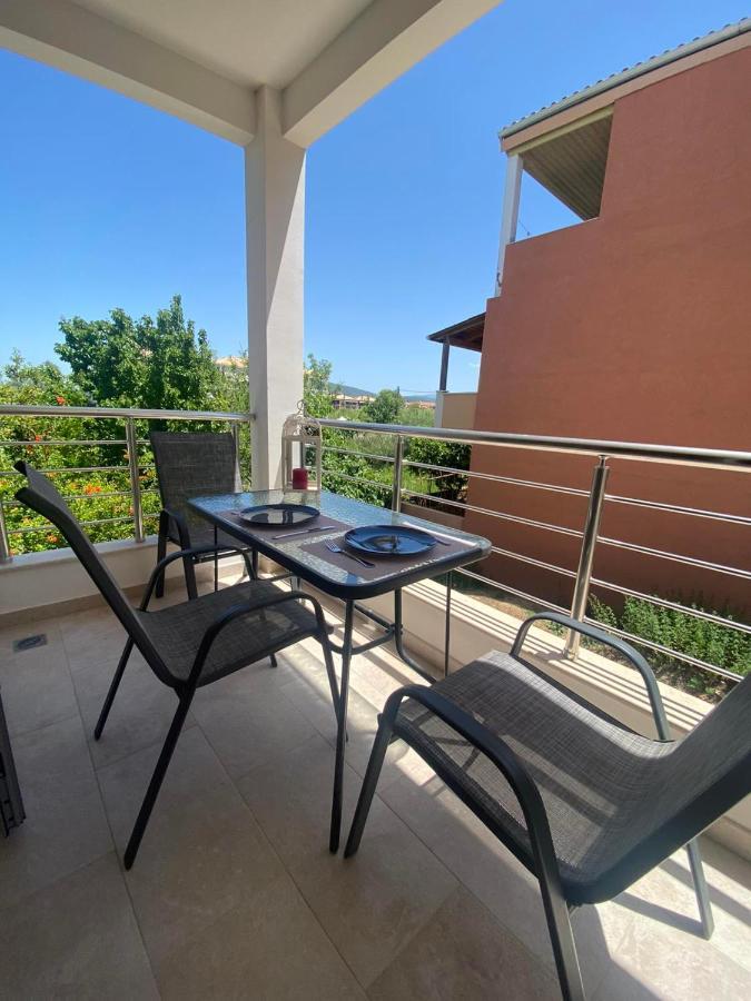 Phil'S Apartments Lefkada City Luaran gambar