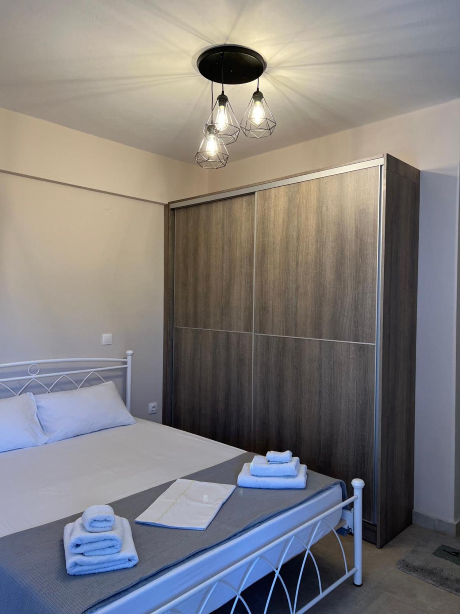 Phil'S Apartments Lefkada City Luaran gambar